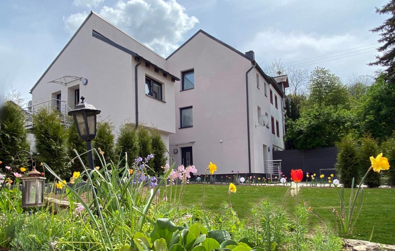 Sonnenlay Lounge - Studio&Ferienhaus Brauneberg Exterior foto